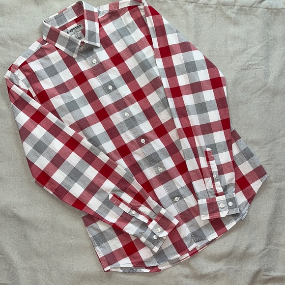 Express Other - Mens Express size medium long sleeve fitted button down shirt